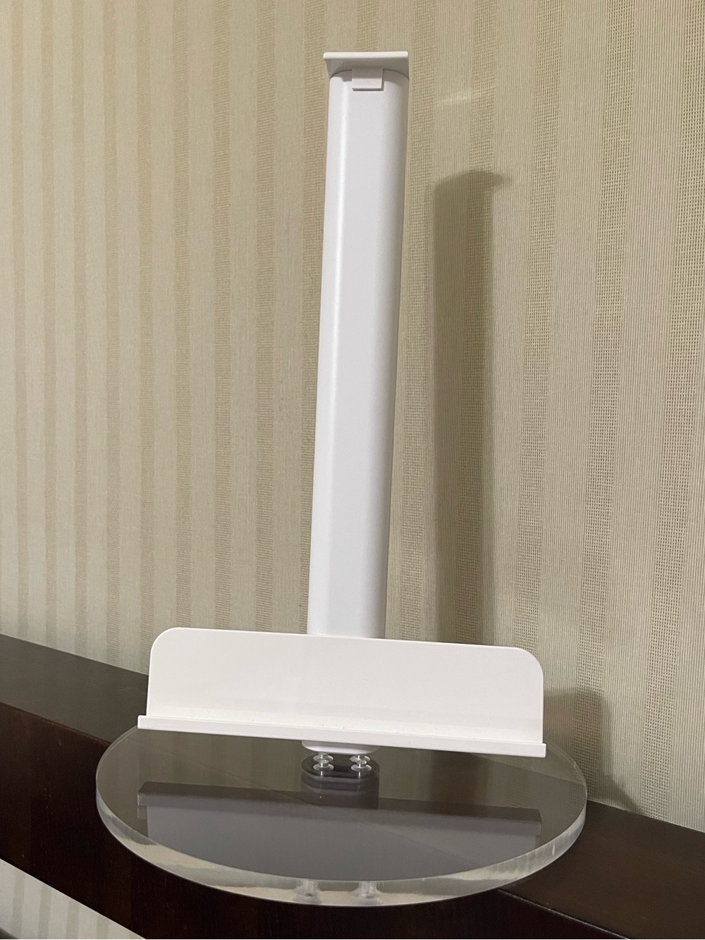 ✨Riki Skinny Vanity Stand / Adjustable for LED Makeup Mirror✨